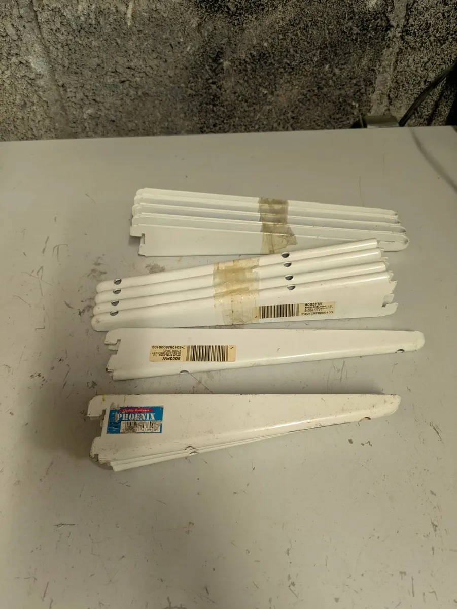 Shelf brackets rails - Image 3
