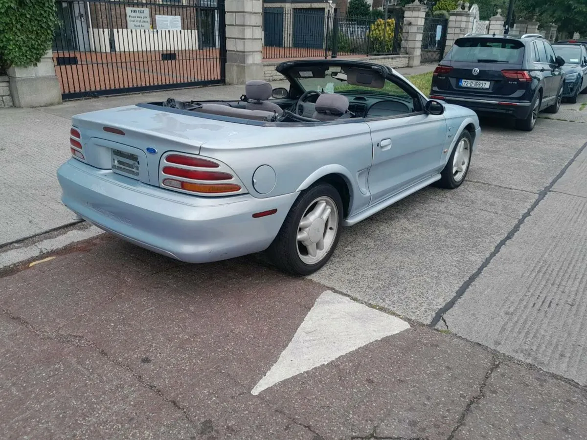 1995 mustang conv - Image 1