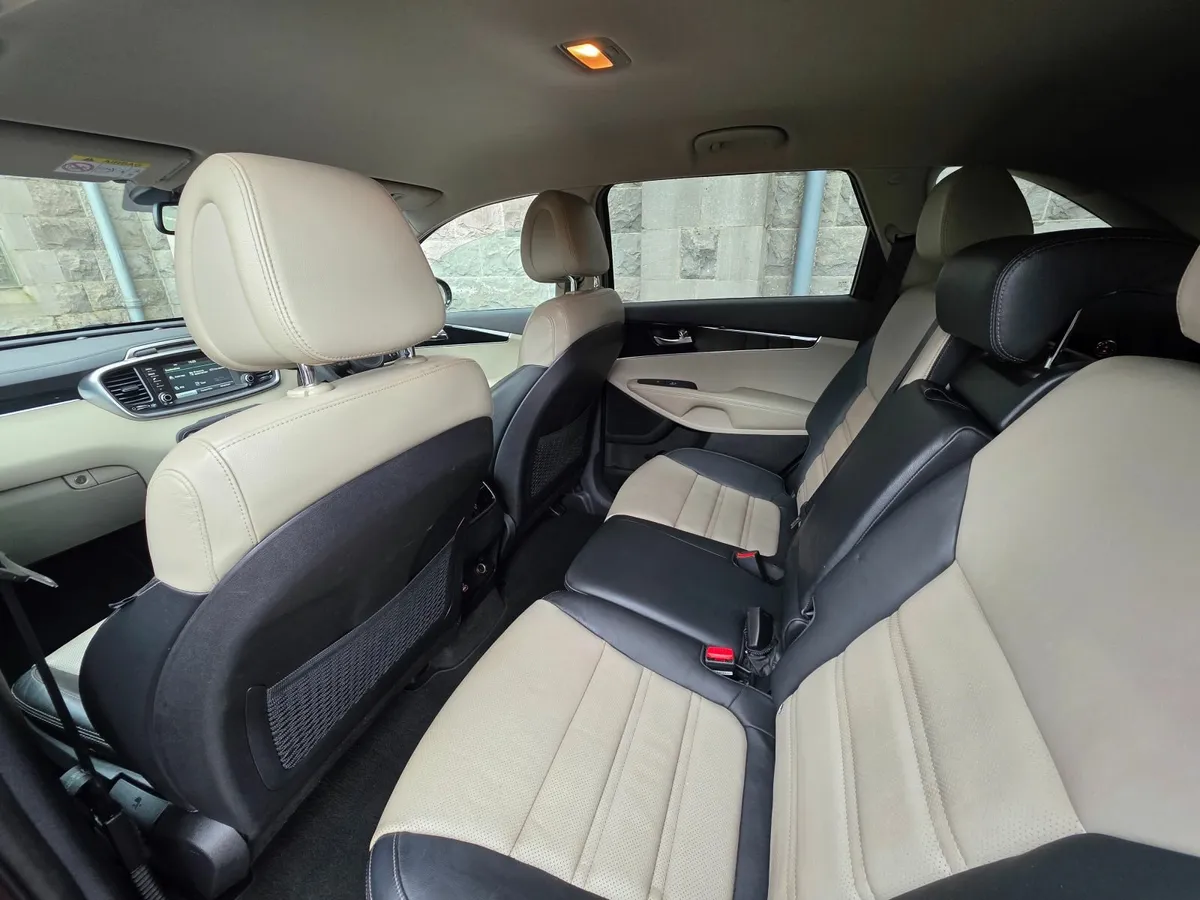 2017 KIA SORENTO PLATINUM 2.2 - Image 3