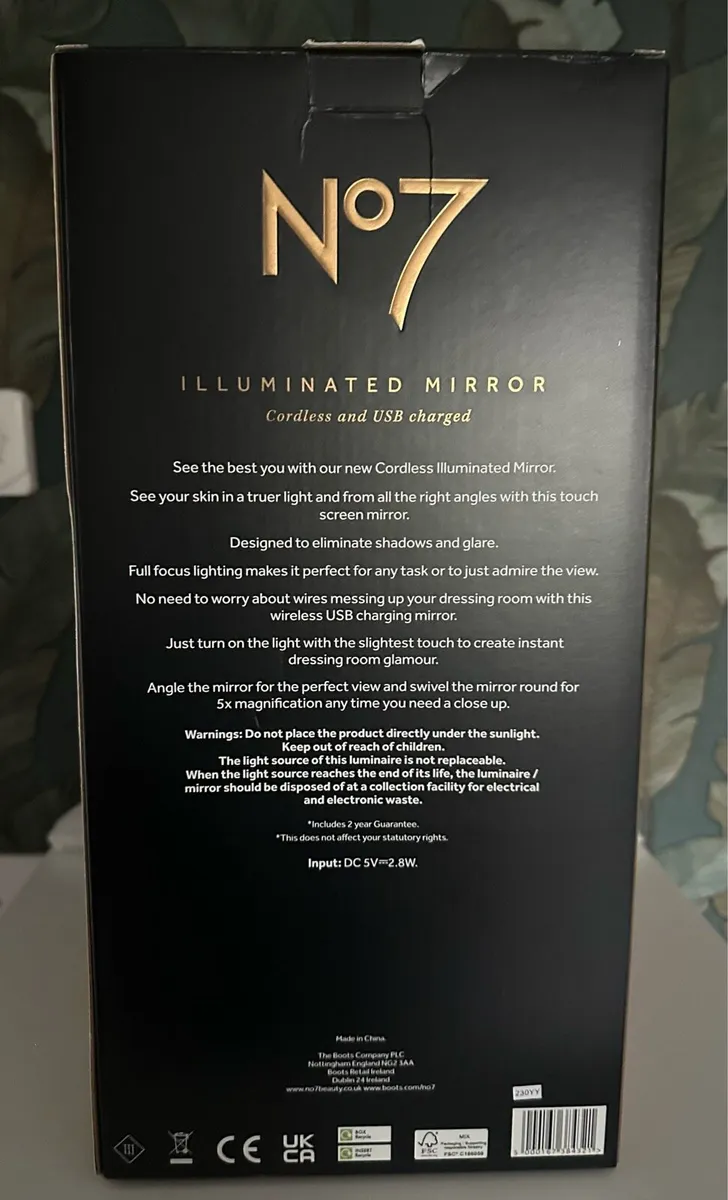 No7 Cordless Illuminated Gold Mirror - Image 2