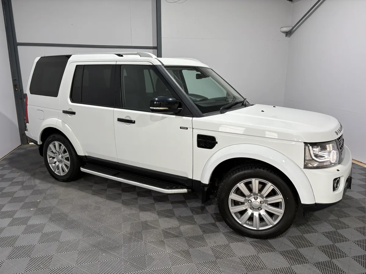 Land Rover Discovery CrewCab 3.0 TDV6 254 Bhp - Image 2