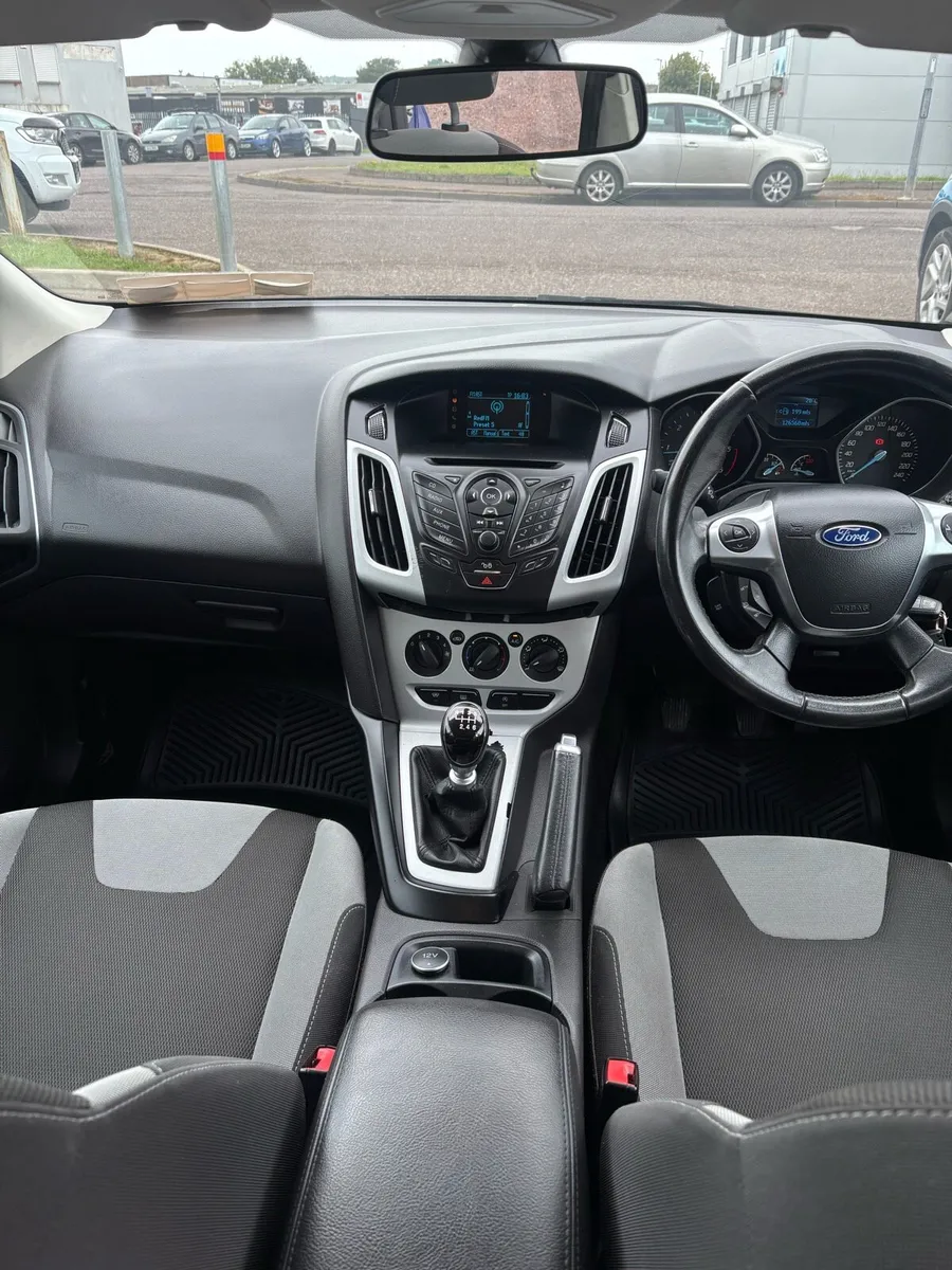 Ford focus - Image 4