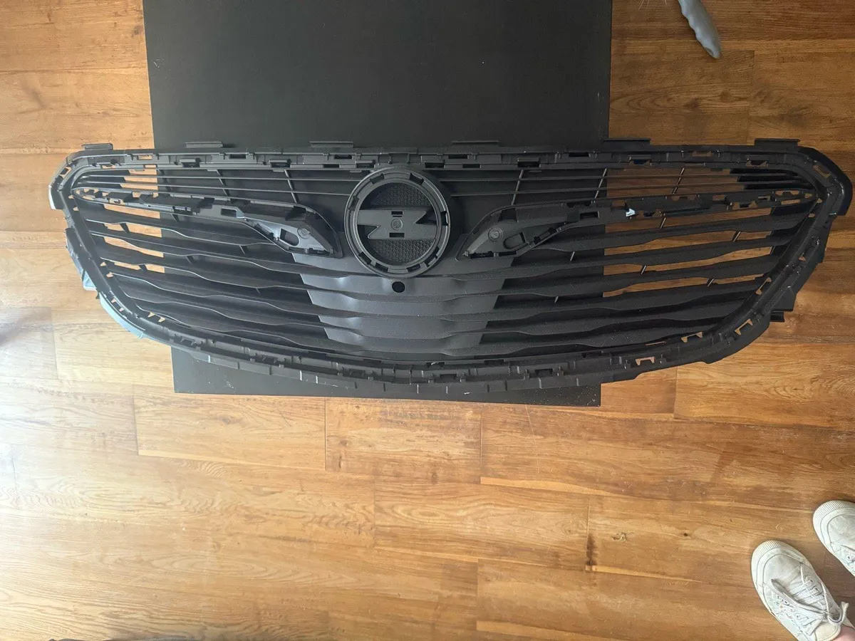 Opel insignia front grill