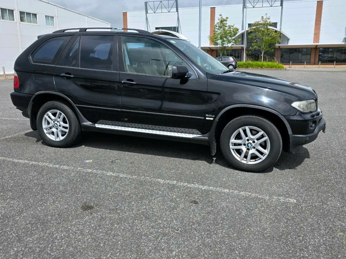 BMW X5 crewcab de&tax - Image 4