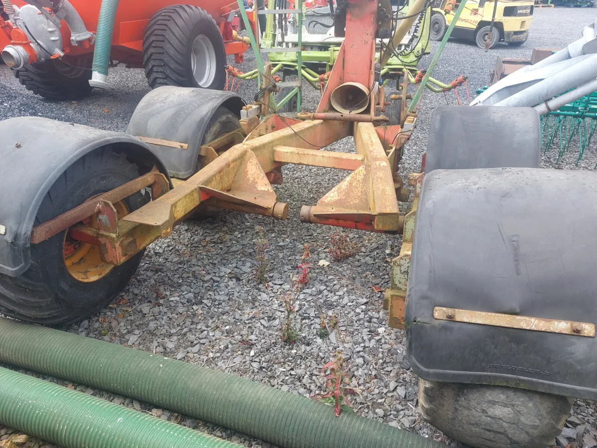 Cross Fertiliser Bogey - Image 3