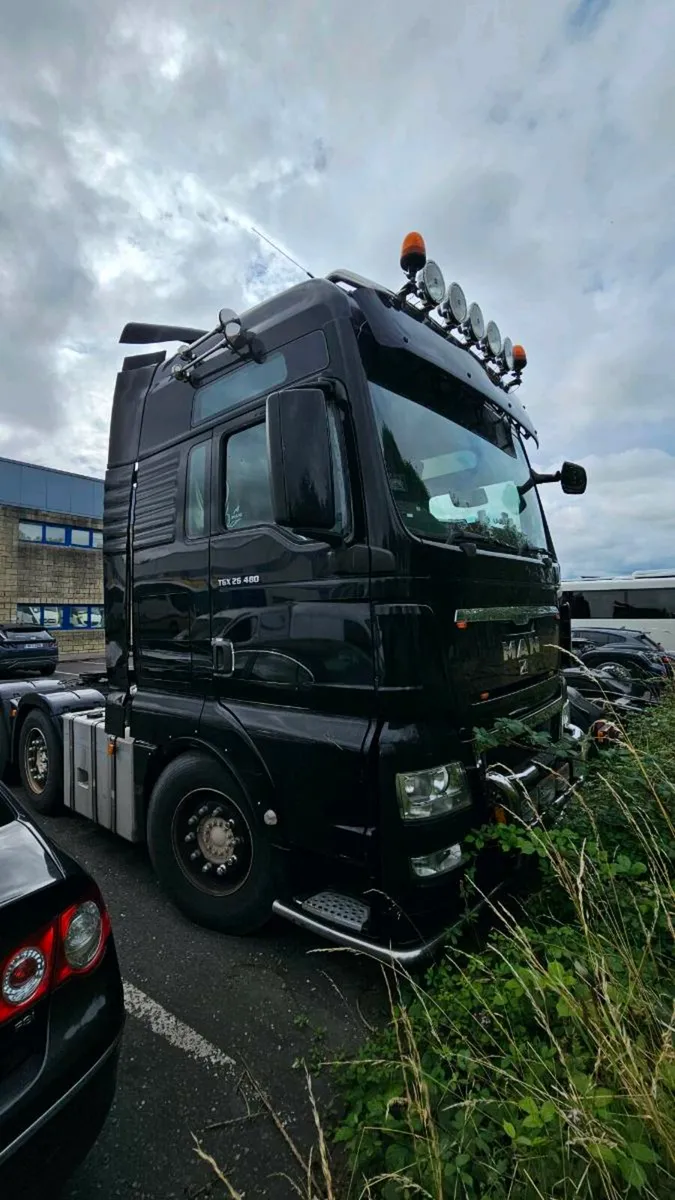 Selection of trucks - Image 2