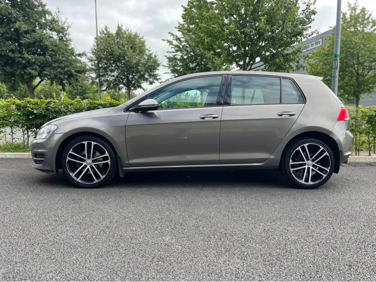 Volkswagen Golf 1.4 TSI BLUEMOTION 5DR - Image 2