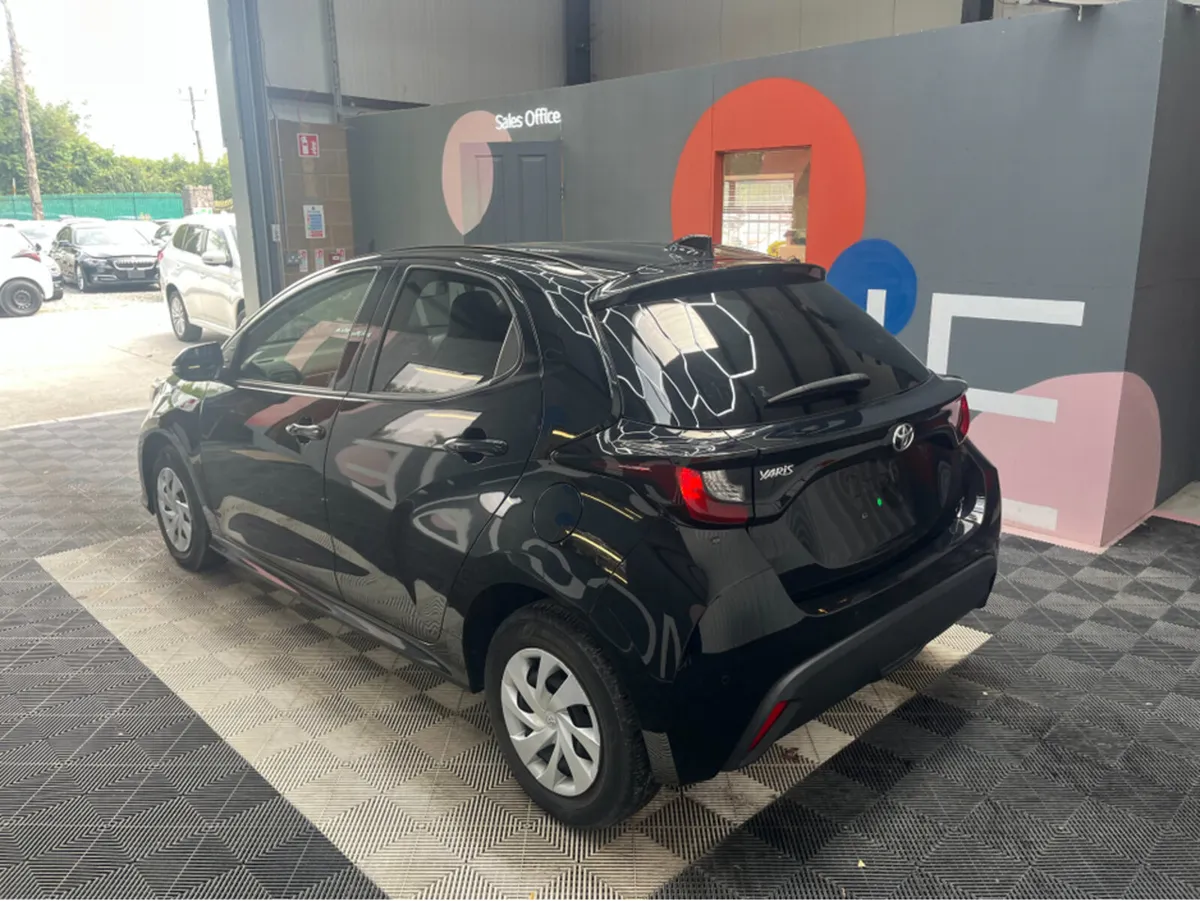 Toyota Yaris ONLY €15950 YARIS AUTOMATIC 1.0 PETRO - Image 4