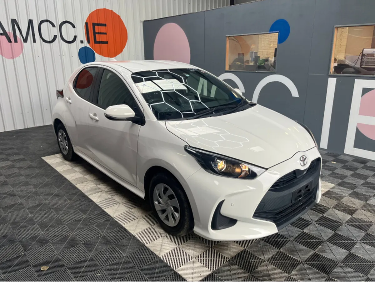 Toyota Yaris ONLY €15950! TOYOTA YARIS AUTOMATIC 1 - Image 1