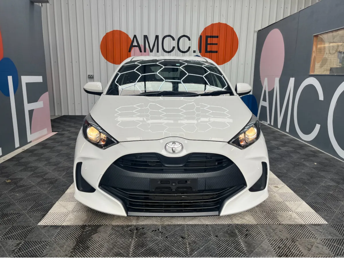 Toyota Yaris ONLY €15950! TOYOTA YARIS AUTOMATIC 1 - Image 2