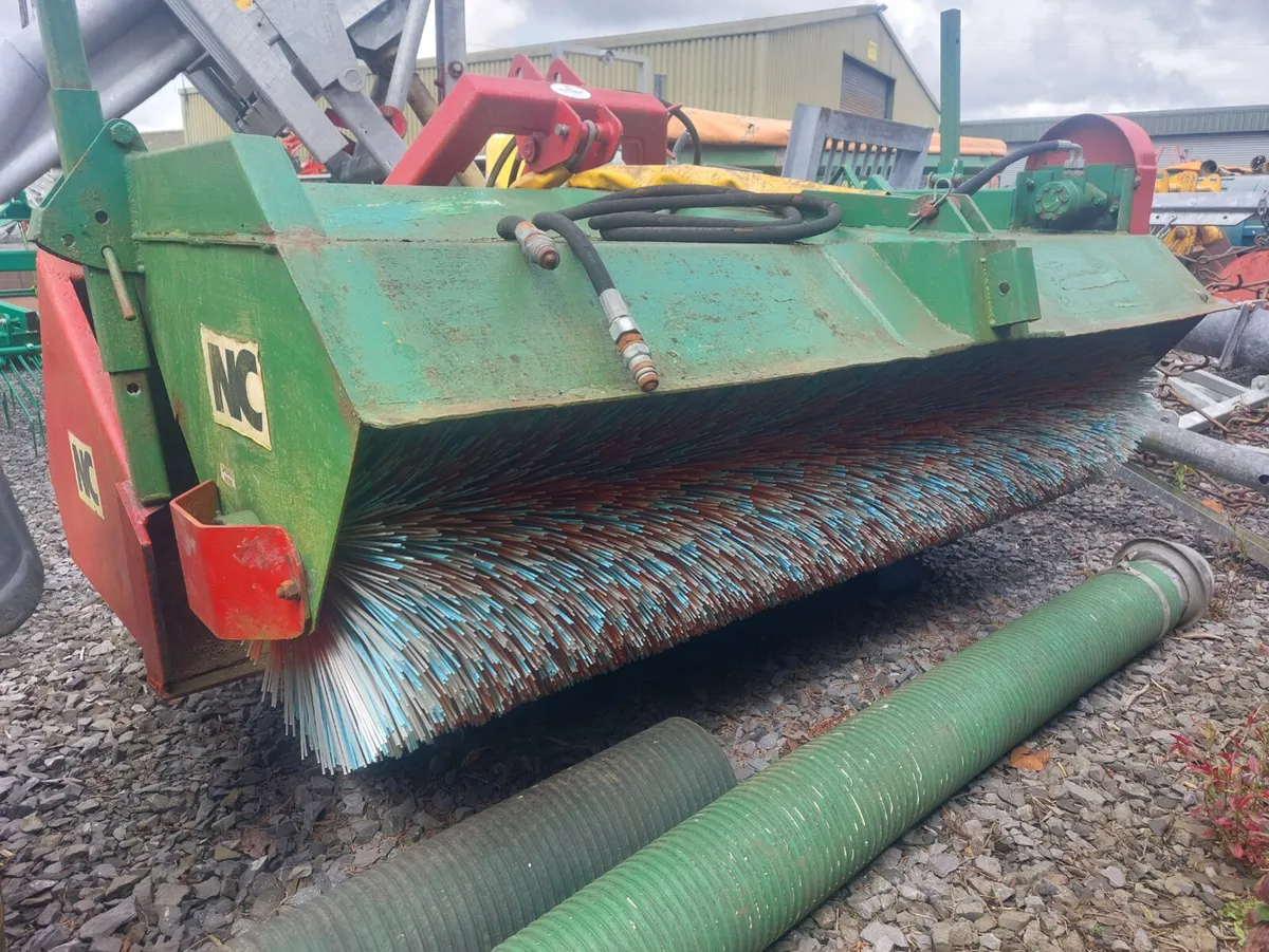 NC Hydraulic sweeping brush - Image 3