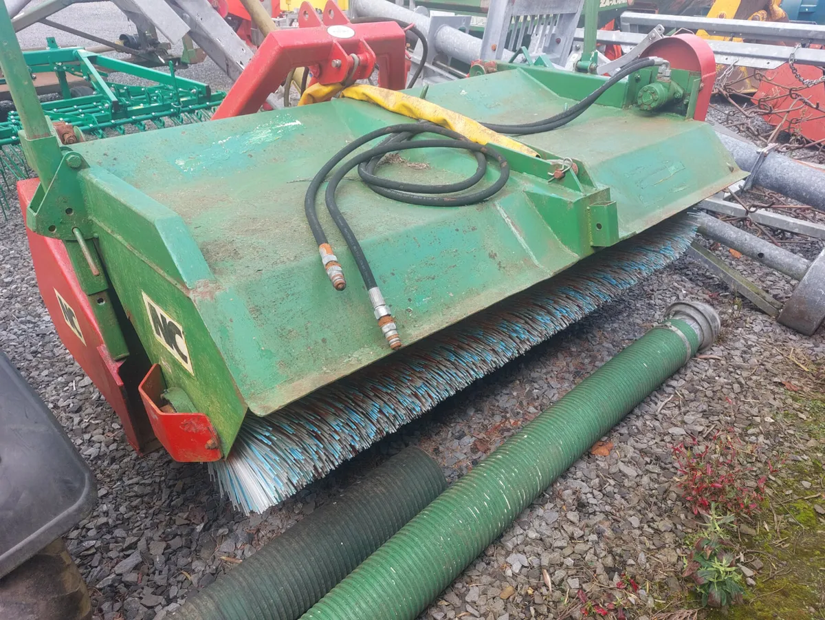 NC Hydraulic sweeping brush - Image 4
