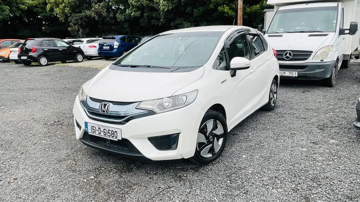 Honda Fit 2015 fully automatic - Image 2
