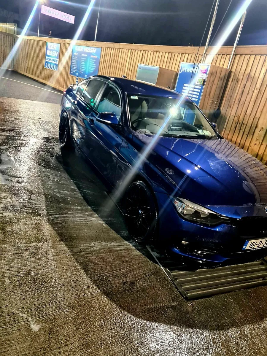 BMW 3-Series 2016 (Shadow Line) - Image 2