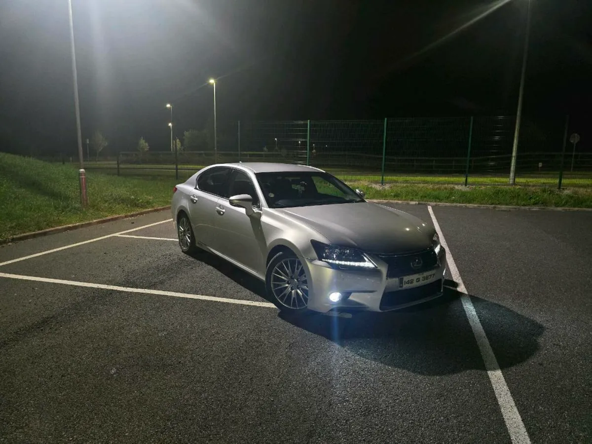 Lexus GS300H - Image 1