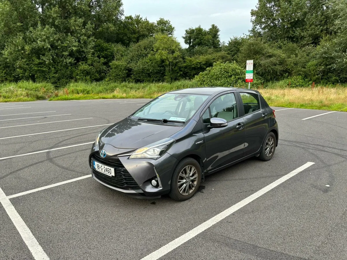 Toyota Yaris Hybrid Automatic - Image 4