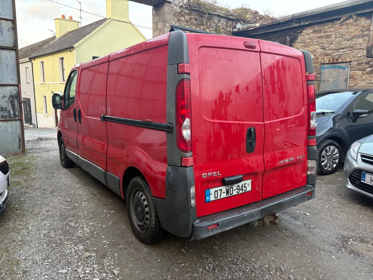 07 OPEL VIVARO 2.0CDTI DOE+TAX - Image 4