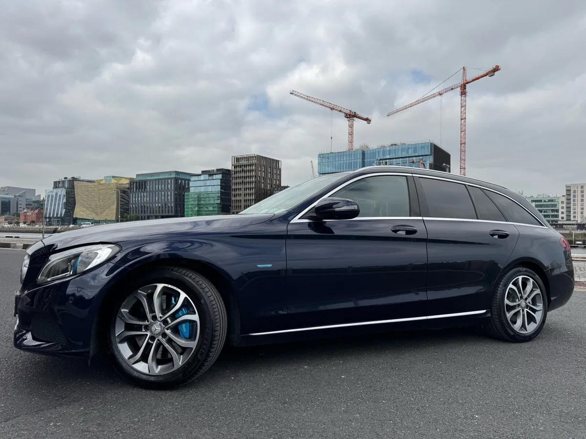 Mercedes-Benz C350e - Image 1