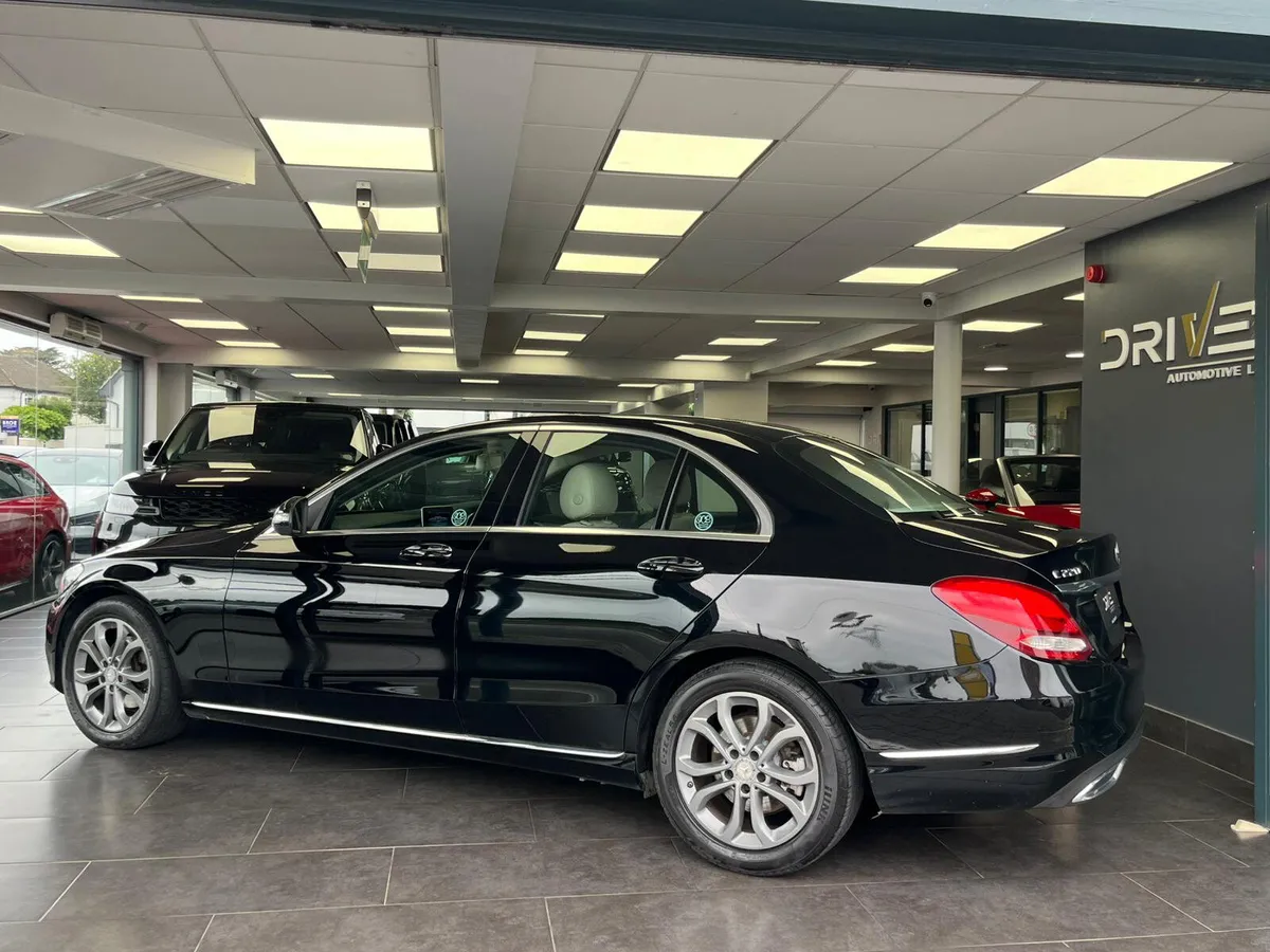Mercedes-Benz C-Class 2015 C220 CDI AVANTGARDE - Image 3