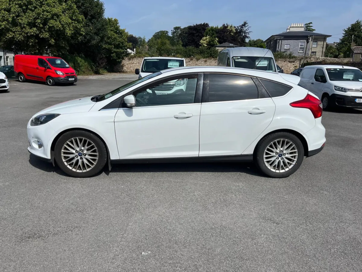 Ford Focus 1.6 TDCI ZETEC 115BHP 5DR - Image 4