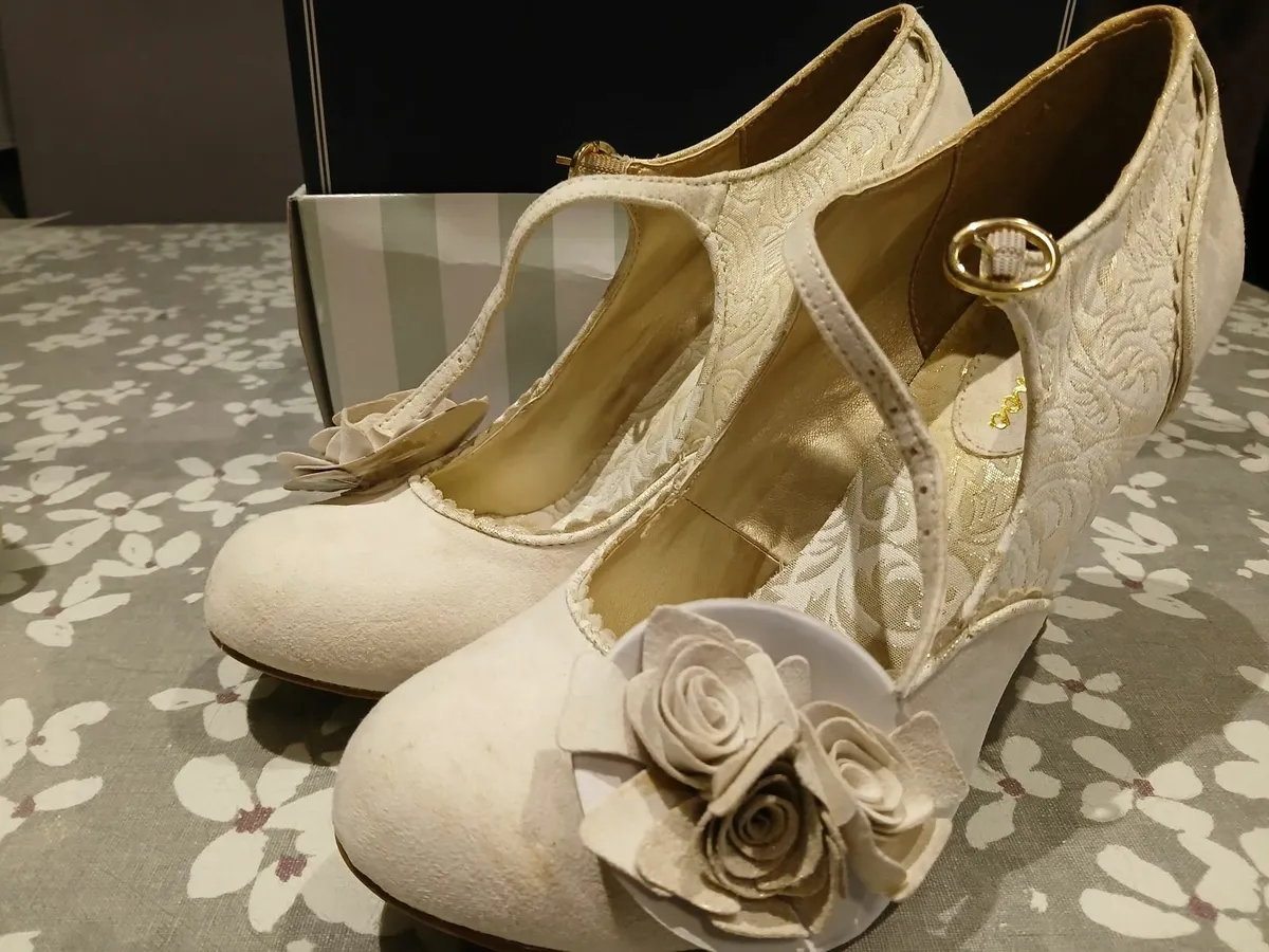 Ruby shoo shoe and matching bag - Image 2