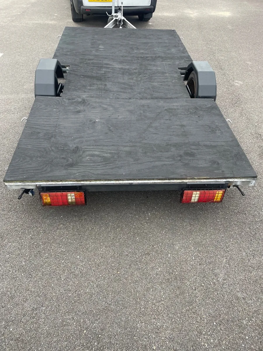 Trailer - Image 2