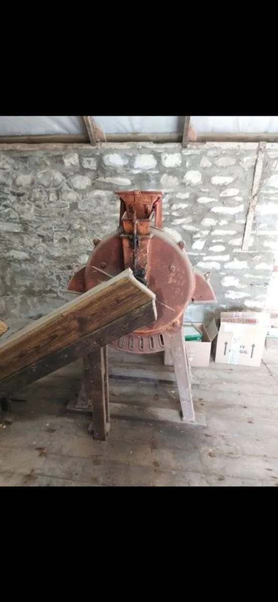 Antique farming Mill - Image 2