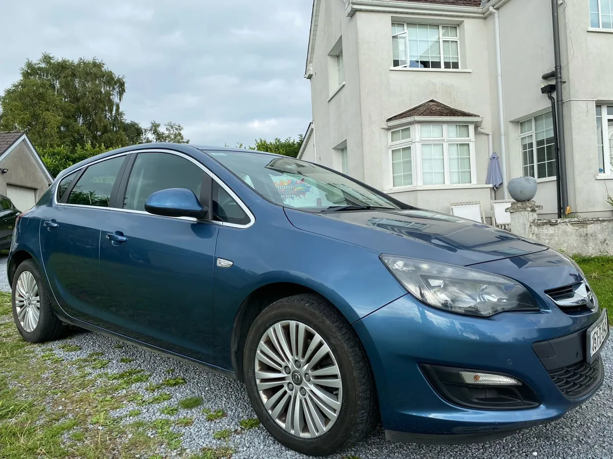 Opel Astra  Excite 1.6 CDTI ECO - Image 2