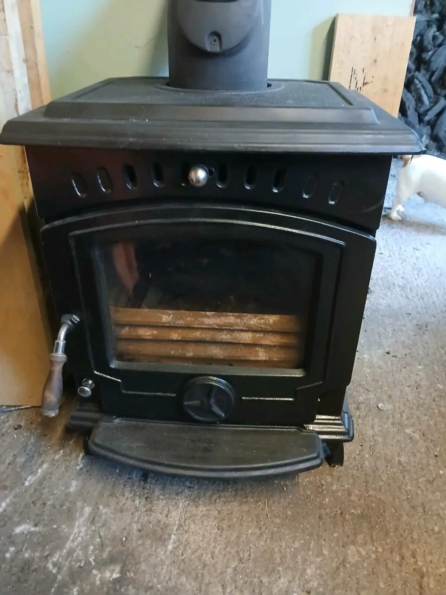 Stanley Tara boiler stove - Image 1