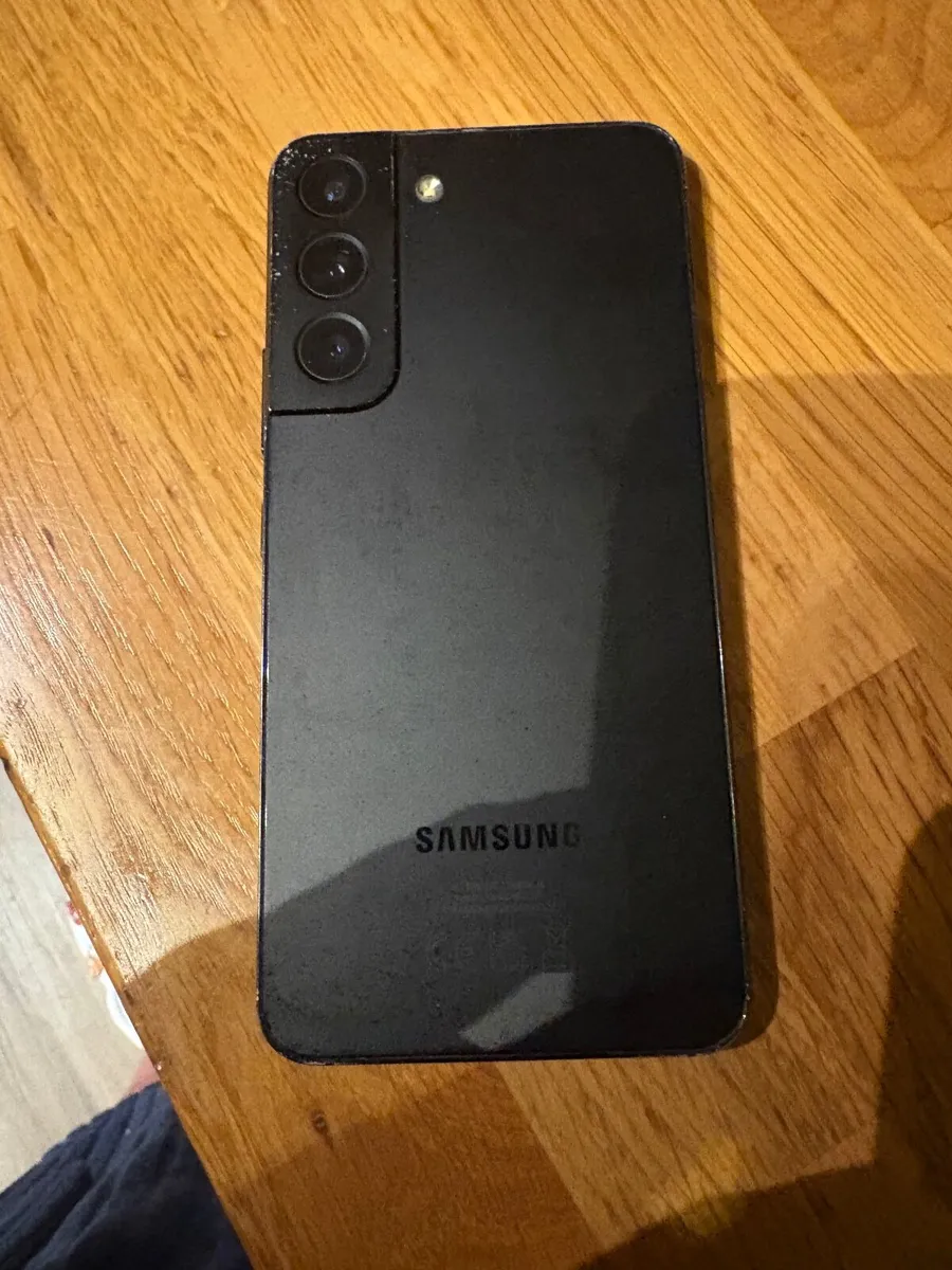 Samsung s22 - Image 2