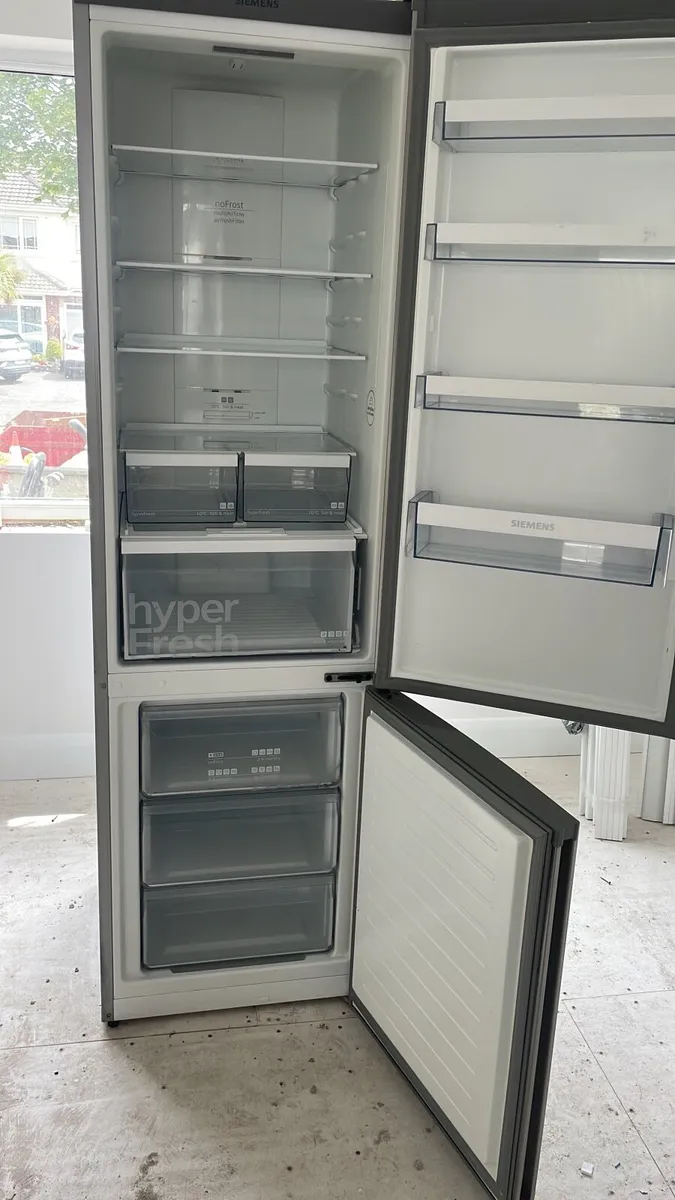Siemens fridge freezer - Image 2