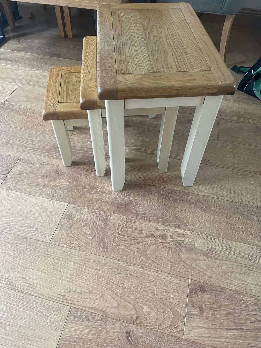TV unit and nest of tables - Image 4