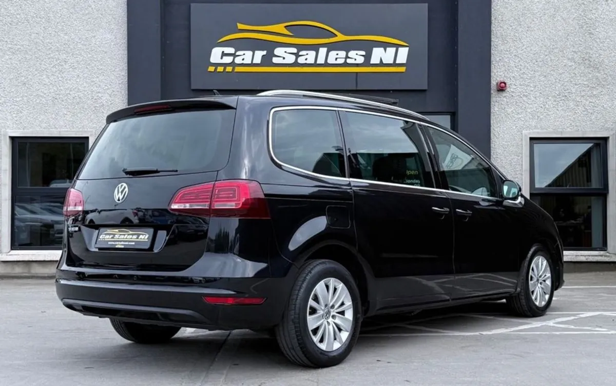 Volkswagen Sharan 2.0 TDI SE Nav MPV 5dr Diesel D - Image 4
