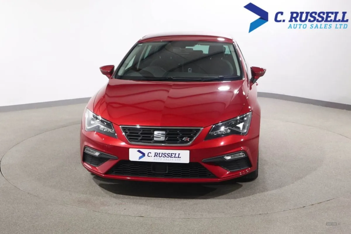 SEAT Leon Diesel Hatchback - Image 2