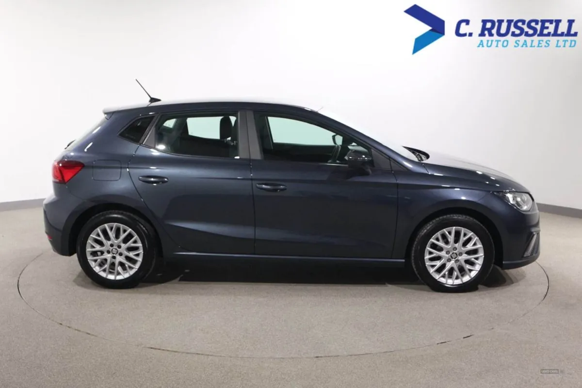 SEAT Ibiza Hatchback - Image 4