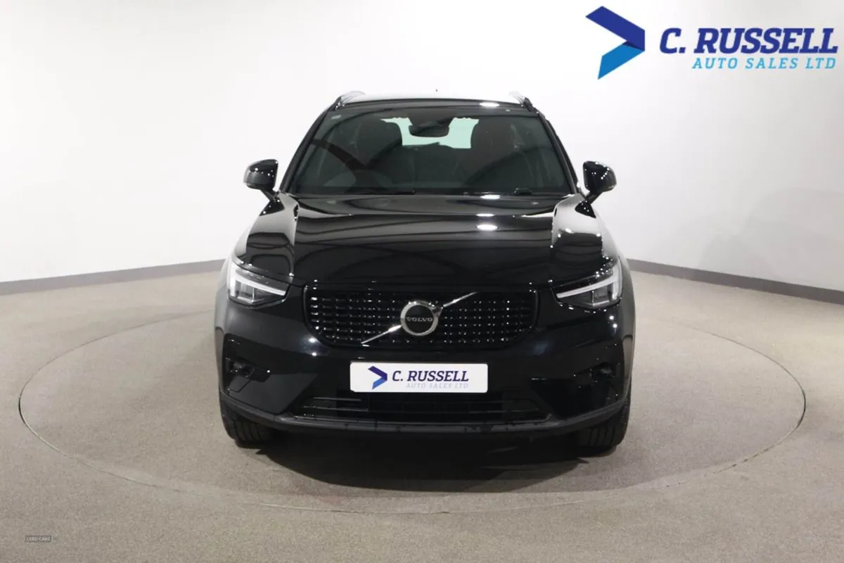 Volvo XC40 Estate - Image 2