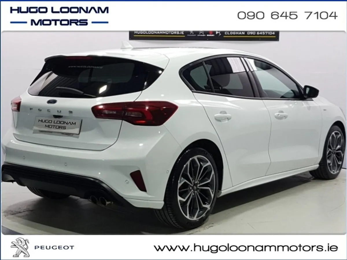 Ford Focus St-line X 1.0t 125 M6 4DR - Image 3