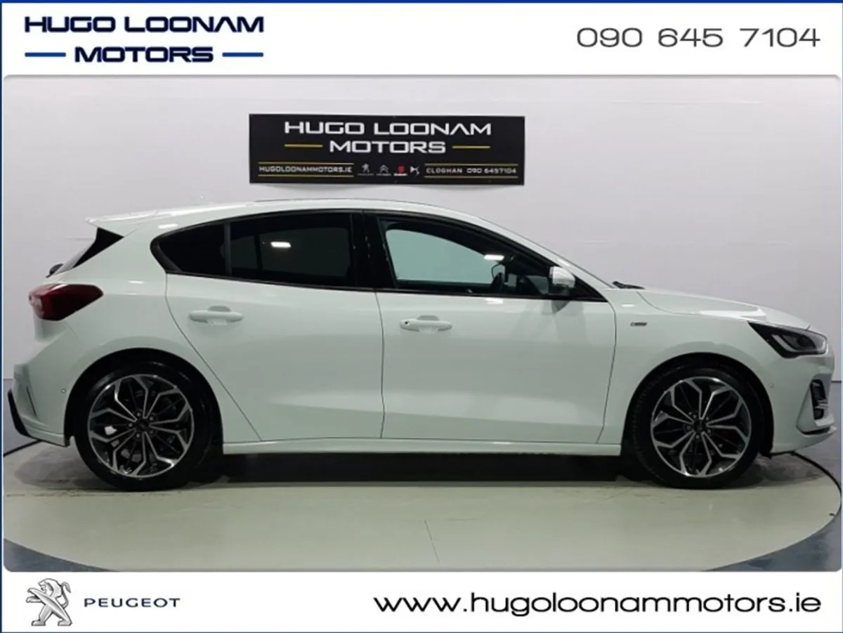 Ford Focus St-line X 1.0t 125 M6 4DR - Image 4