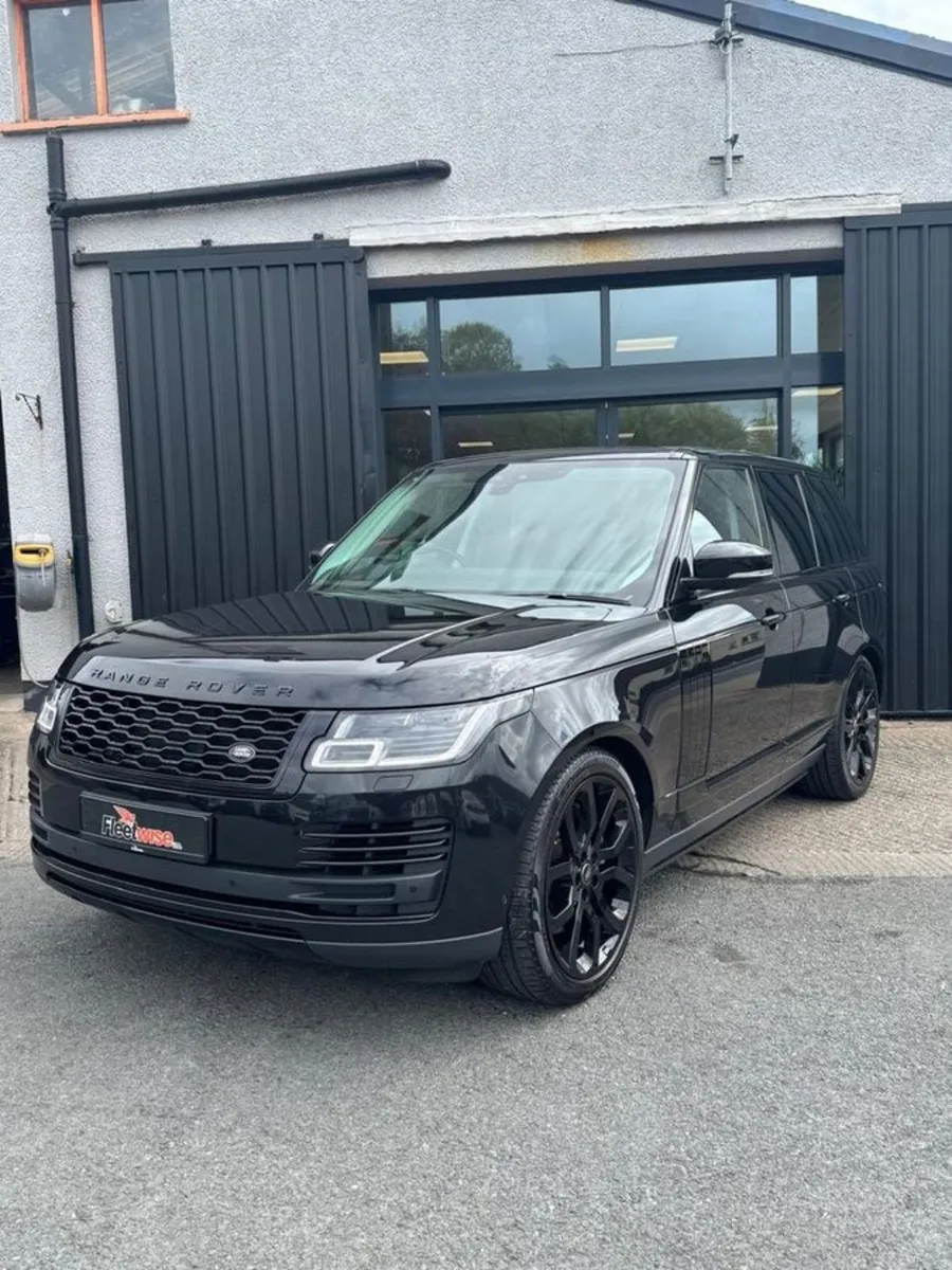 Land Rover Range Rover 4.4 SD V8 Vogue SE SUV 5dr - Image 3