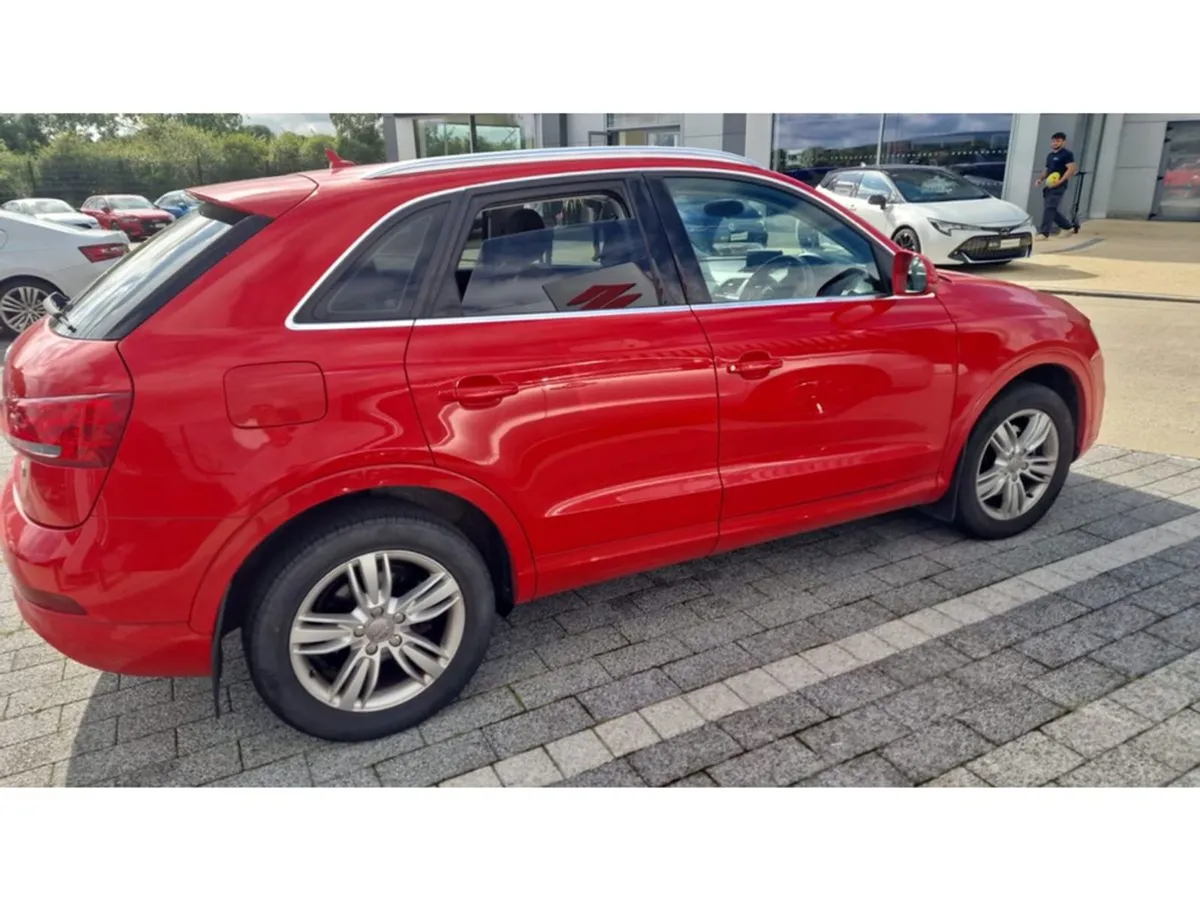 Audi Q3 2.0 TDI SE 5DR 138BHP - Image 2