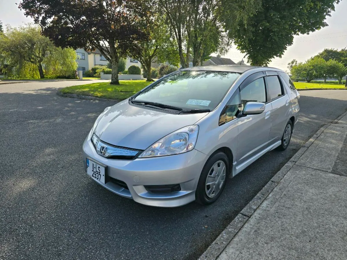 HONDA FIT HYBRID NEW NCT LOW KM - Image 4