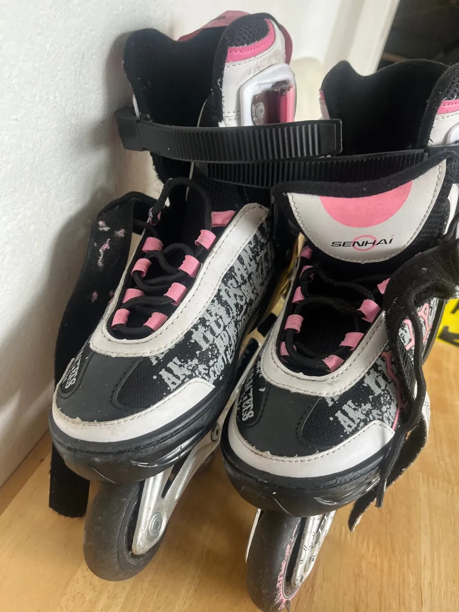 Roller blades - Image 1