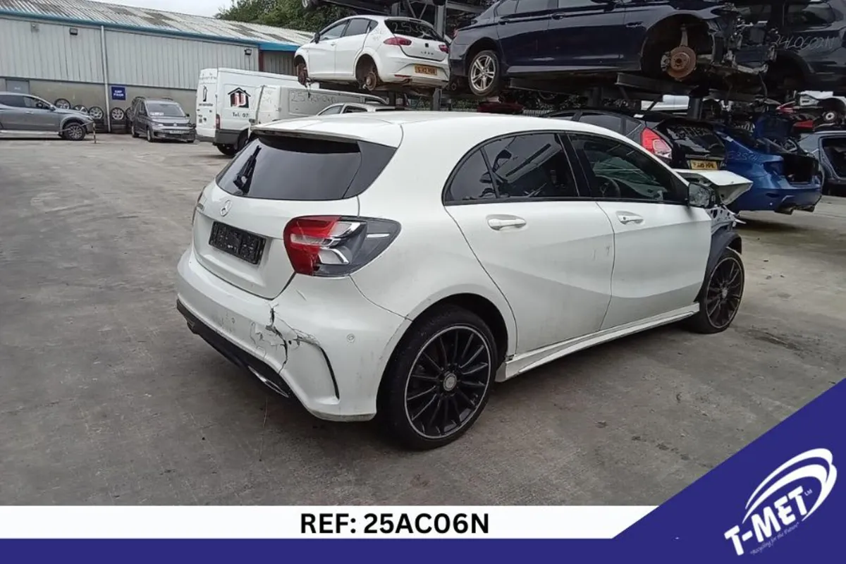 2015 MERCEDES A-CLASS BREAKING FOR PARTS - Image 3