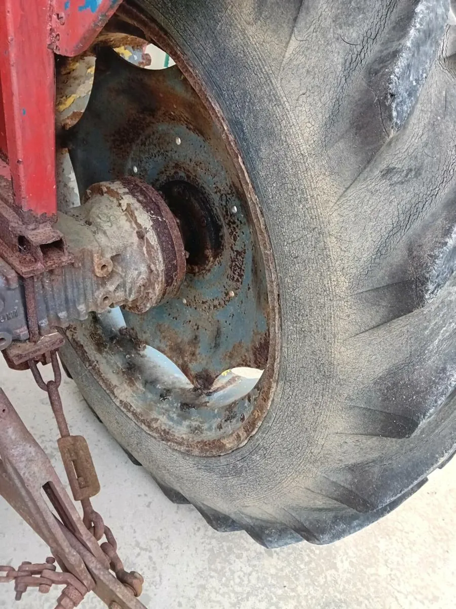 Massey 188 rear wheels and doubles r38 - Image 4