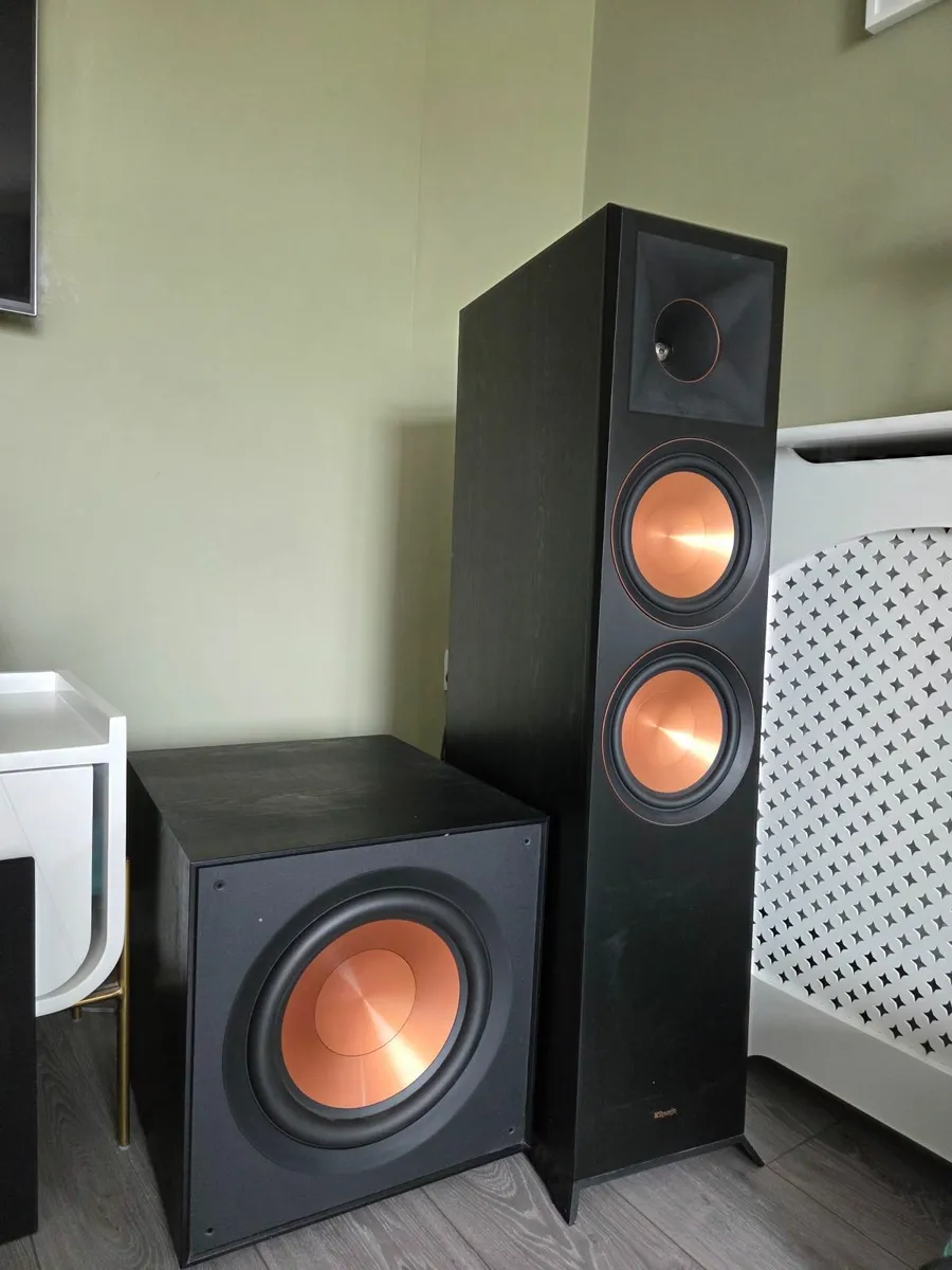 Hi-Fi - Image 3