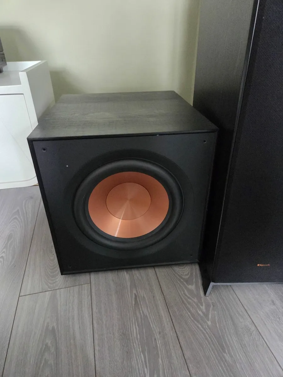 Hi-Fi - Image 4