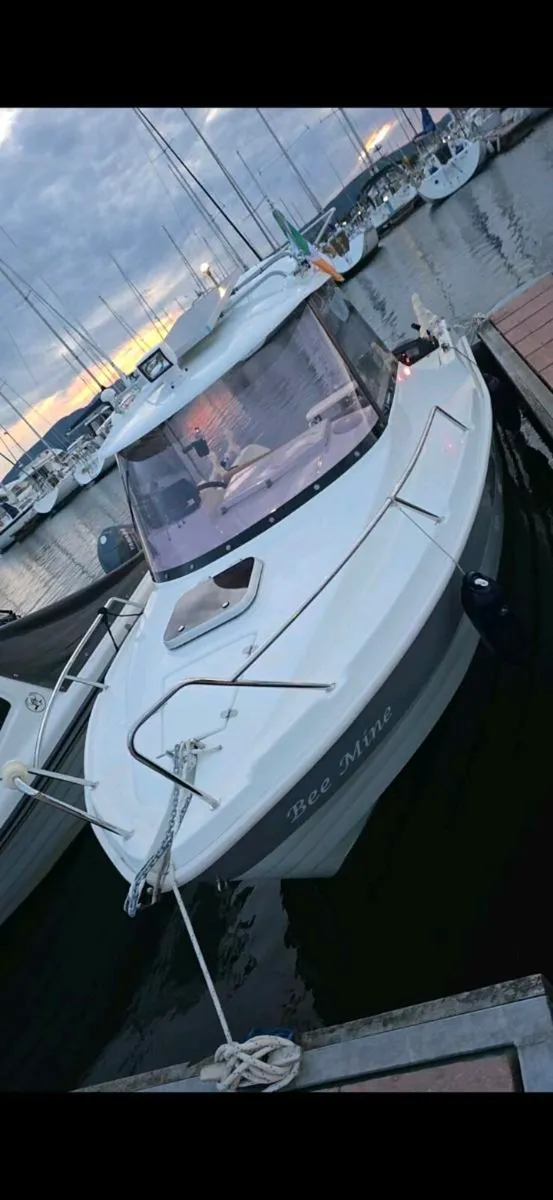 Swordfish 540 Pilothouse boat (weekender) - Image 2