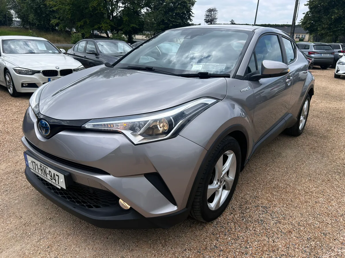 Toyota CHR Hybrid - Image 3