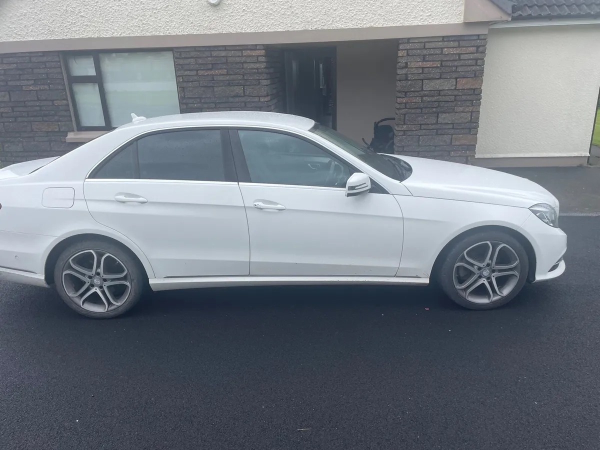 Mercedes E class - Image 3