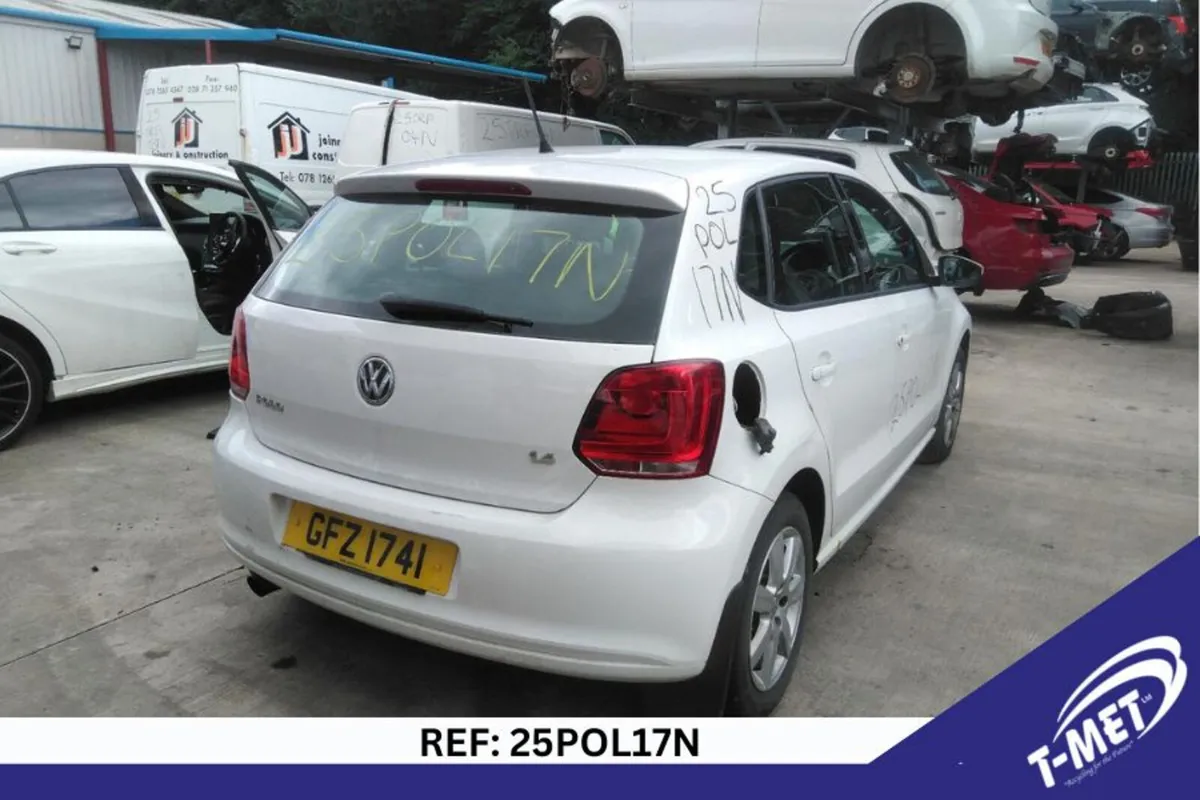 2011 VOLKSWAGEN POLO BREAKING FOR PARTS - Image 4